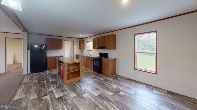 109 REEDS DR, Augusta, WV 26704