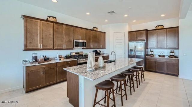 9915 S DUTCHMAN Drive, Apache Junction, AZ 85120