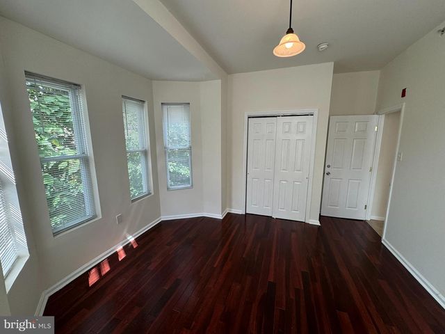 4019 SPRING GARDEN ST, Philadelphia, PA 19104