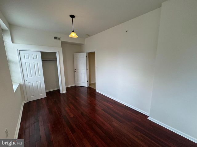 4019 SPRING GARDEN ST, Philadelphia, PA 19104