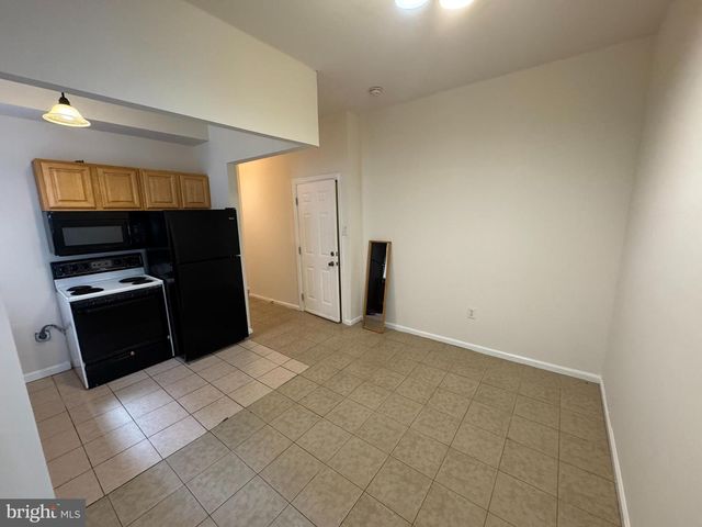 4019 SPRING GARDEN ST, Philadelphia, PA 19104