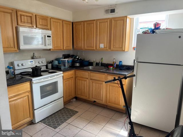 4019 SPRING GARDEN ST, Philadelphia, PA 19104