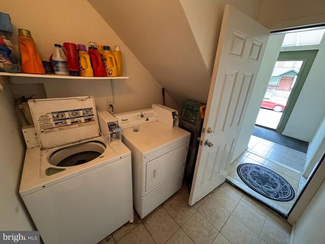 4019 SPRING GARDEN ST, Philadelphia, PA 19104