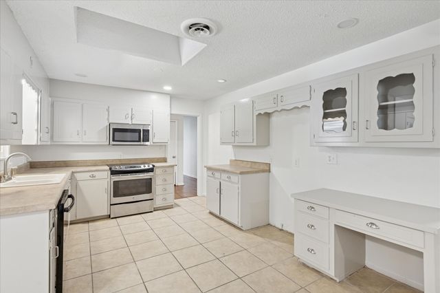 6753 Mike Drive, North Richland Hills, TX 76180
