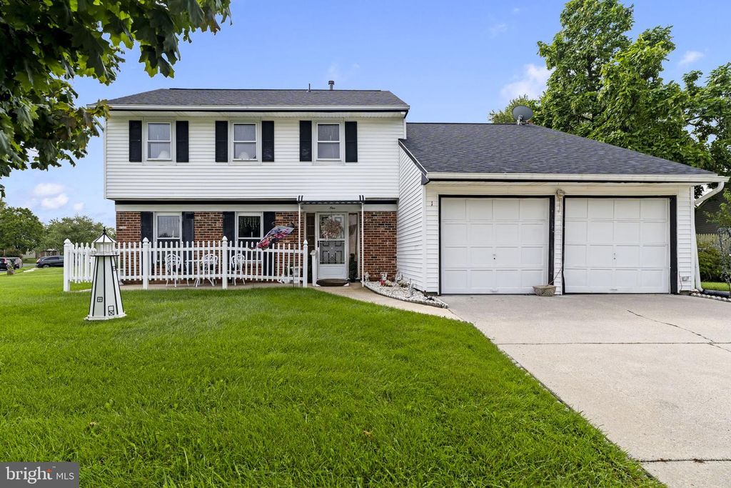 1 AVELLA LN, SICKLERVILLE, NJ 08081 — exterior