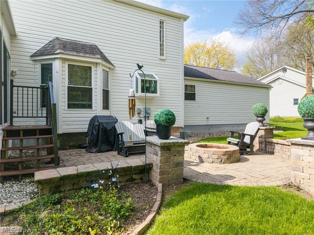 200 Yorkshire Drive, Medina, OH 44256