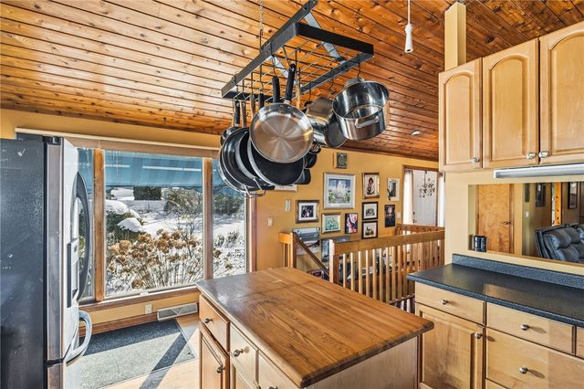 585 Meadow View Avenue, Warwick, RI 02889