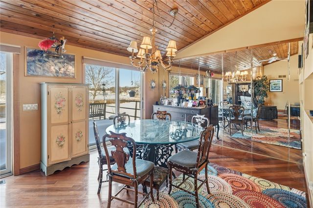 585 Meadow View Avenue, Warwick, RI 02889