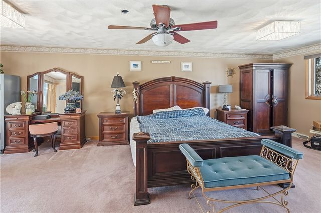 585 Meadow View Avenue, Warwick, RI 02889