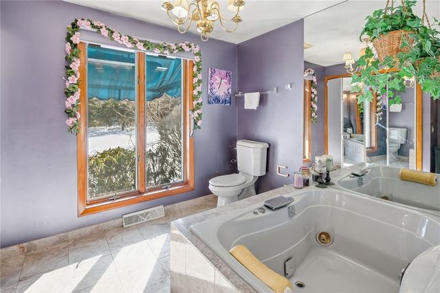 585 Meadow View Avenue, Warwick, RI 02889