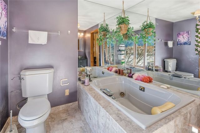 585 Meadow View Avenue, Warwick, RI 02889