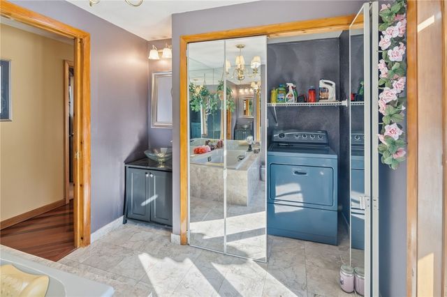 585 Meadow View Avenue, Warwick, RI 02889