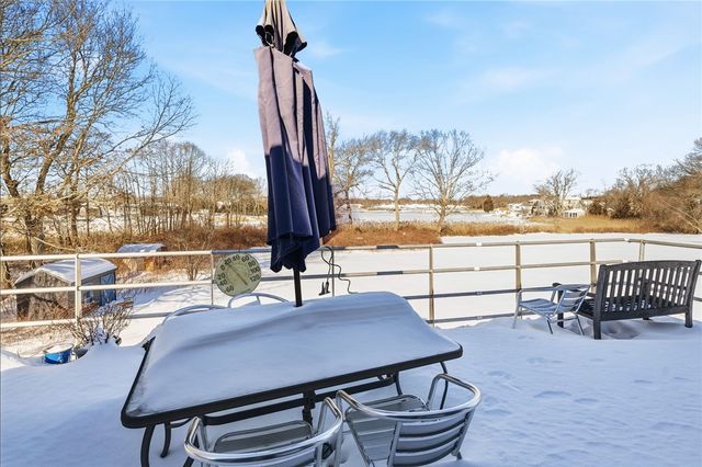 585 Meadow View Avenue, Warwick, RI 02889