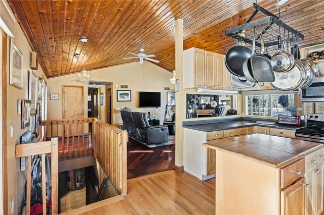 585 Meadow View Avenue, Warwick, RI 02889