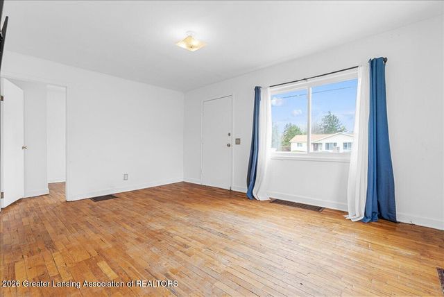 421 W Lake Lansing Road, East Lansing, MI 48823