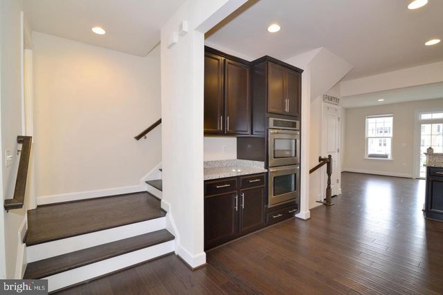 10684 VIEWMONT LN, Manassas, VA 20112