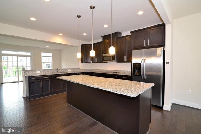 10684 VIEWMONT LN, Manassas, VA 20112