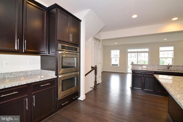 10684 VIEWMONT LN, Manassas, VA 20112