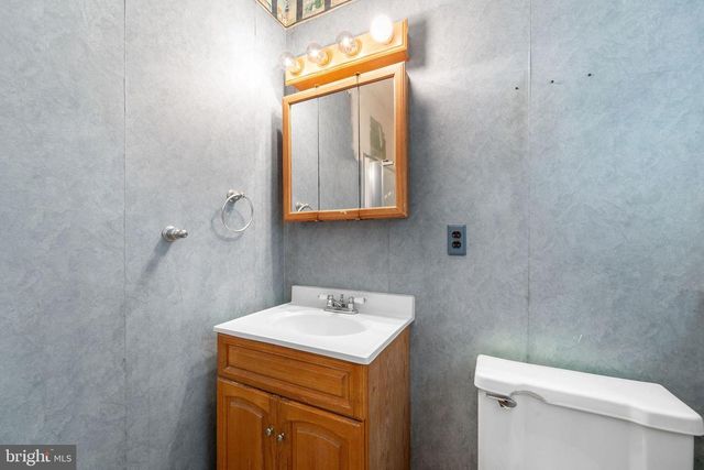 257 W LANDING RD, Blackwood, NJ 08012