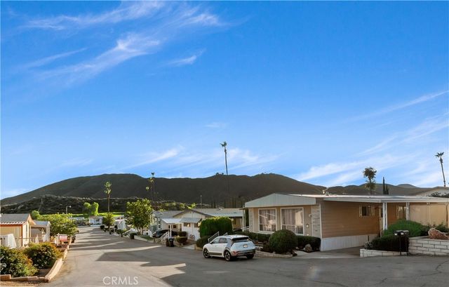 32600 State Highway 74 35, Hemet, CA 92545