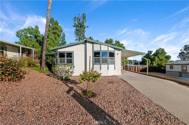 32600 State Highway 74 35, Hemet, CA 92545