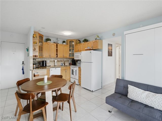 8701 Estero BLVD 201, Bonita Springs, FL 33931