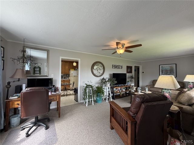 2 Scott Avenue, New Hartford, NY 13413