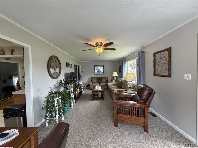 2 Scott Avenue, New Hartford, NY 13413