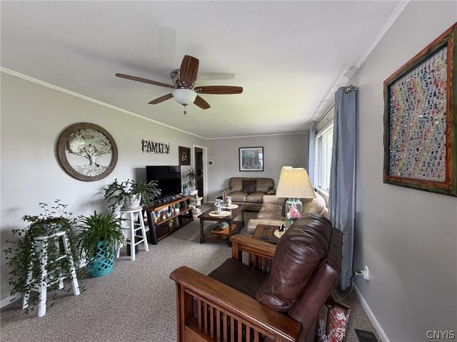 2 Scott Avenue, New Hartford, NY 13413