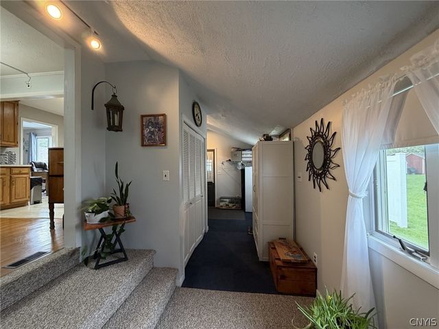 2 Scott Avenue, New Hartford, NY 13413