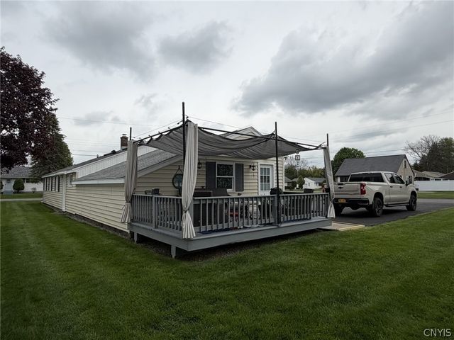 2 Scott Avenue, New Hartford, NY 13413
