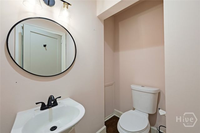 1501 E 55th Street, Savannah, GA 31404