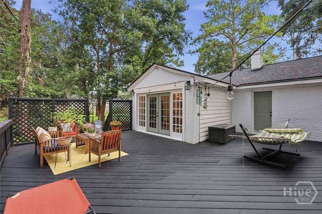 1501 E 55th Street, Savannah, GA 31404