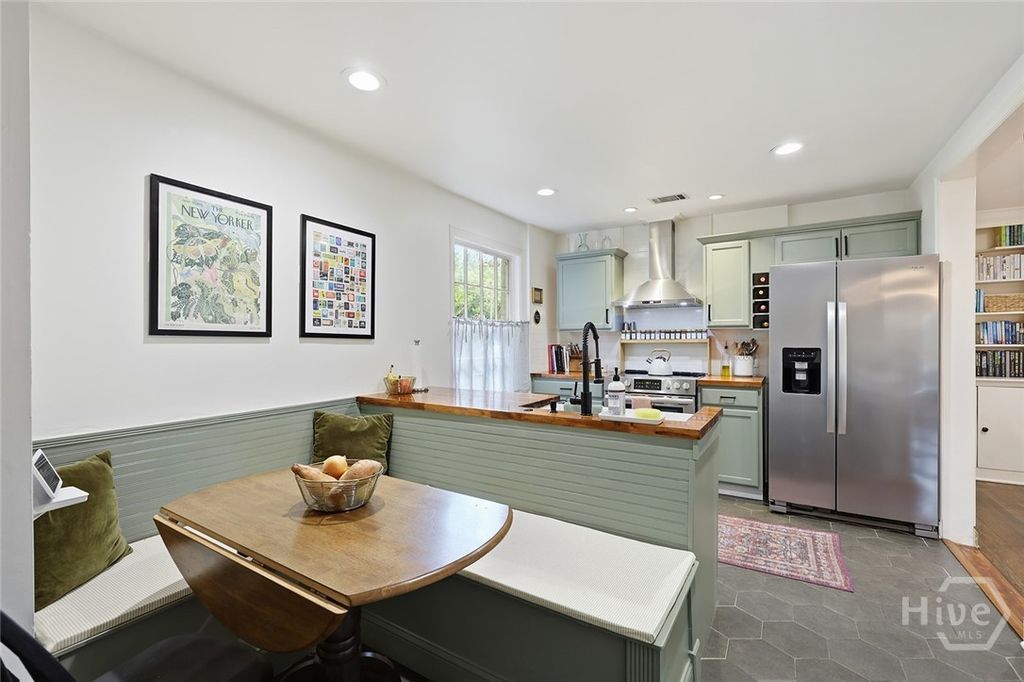 Image 25 of property listing at 1501 E 55th Street, Savannah, GA 31404
