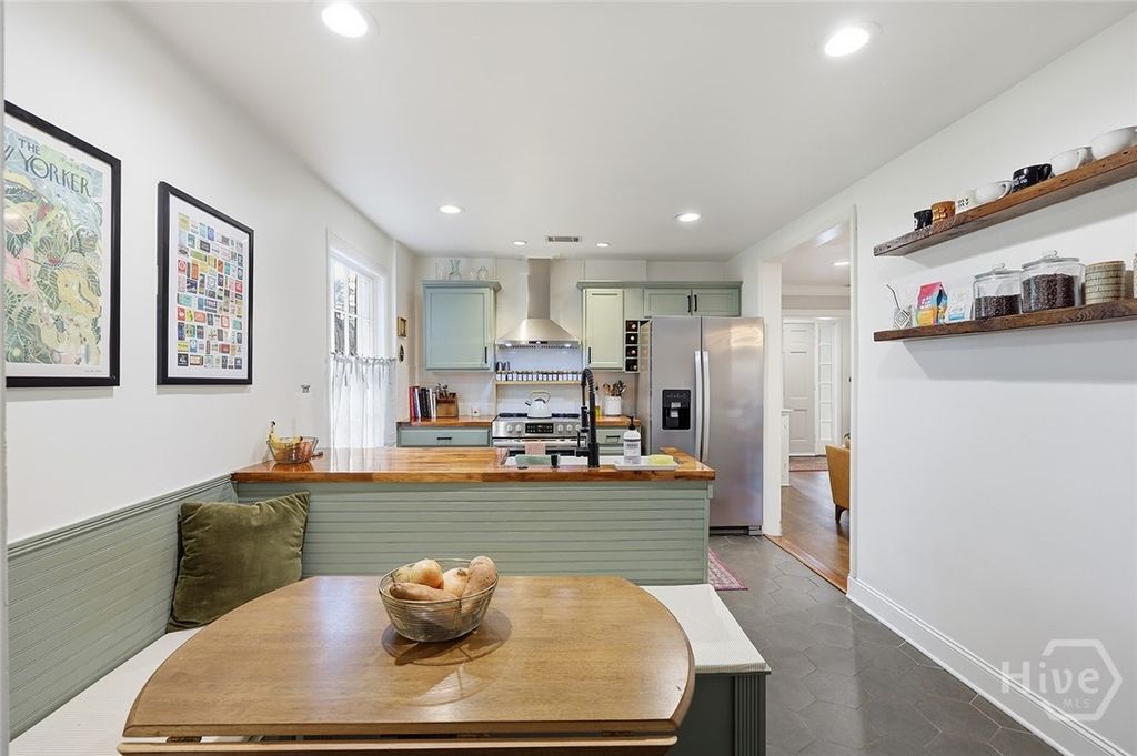 Image 26 of property listing at 1501 E 55th Street, Savannah, GA 31404