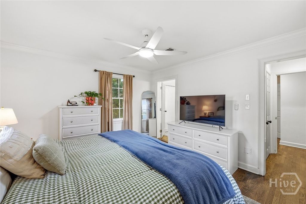Image 38 of property listing at 1501 E 55th Street, Savannah, GA 31404