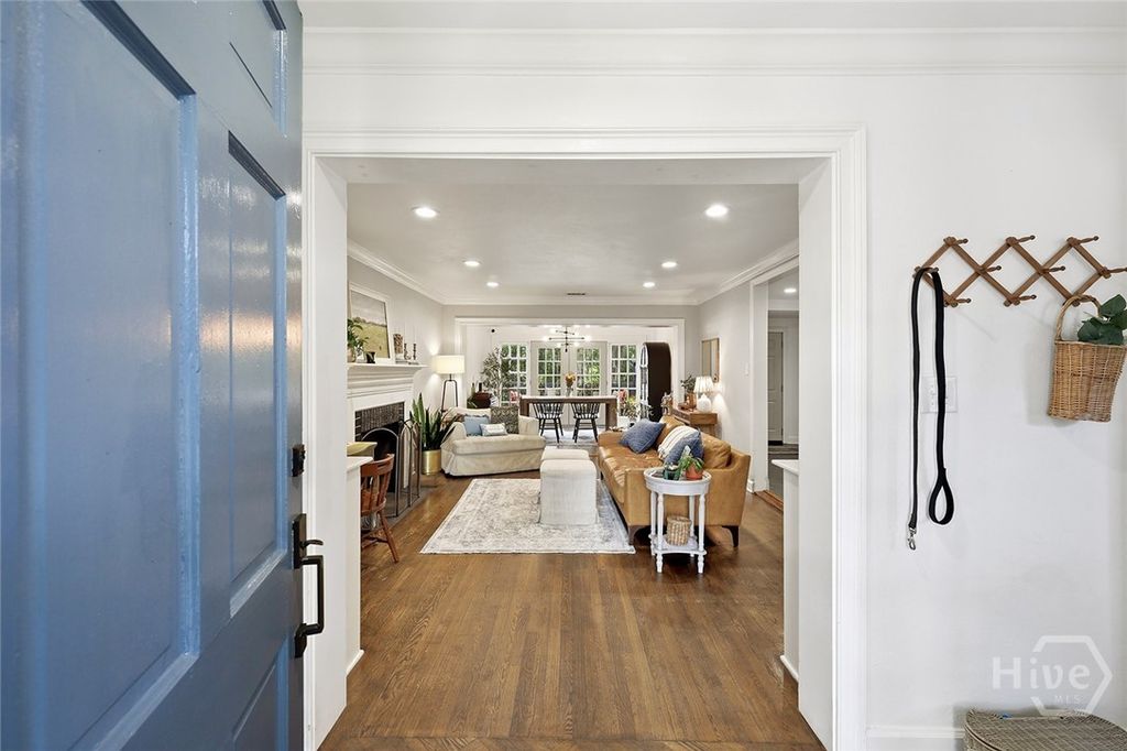 Image 7 of property listing at 1501 E 55th Street, Savannah, GA 31404