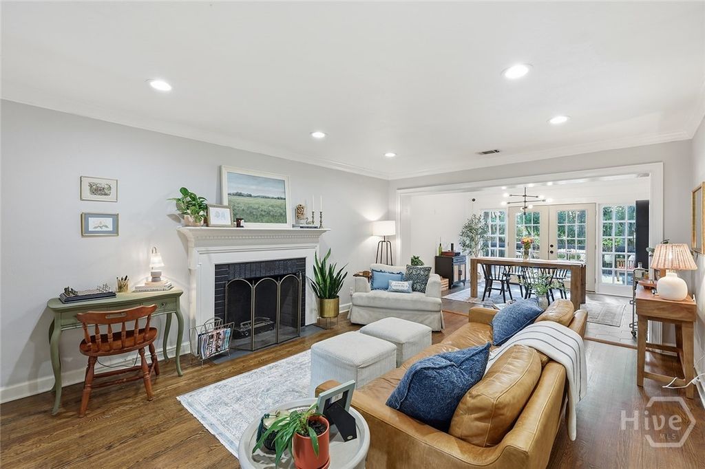 Image 9 of property listing at 1501 E 55th Street, Savannah, GA 31404