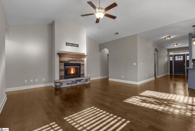 510 Turning Leaf Lane, Greer, SC 29651