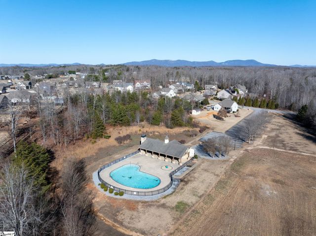 510 Turning Leaf Lane, Greer, SC 29651