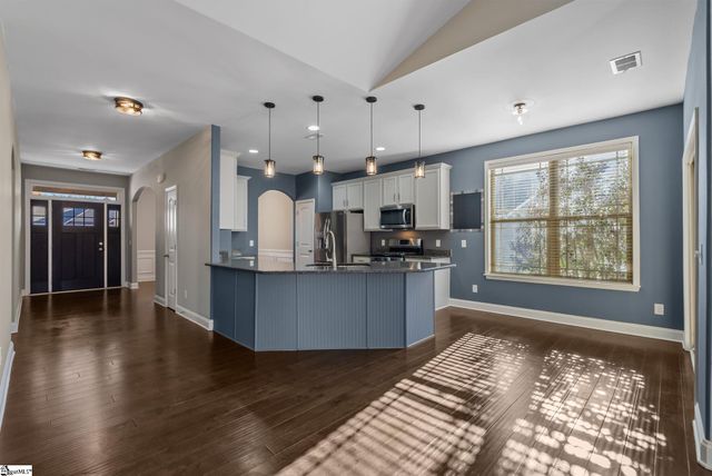 510 Turning Leaf Lane, Greer, SC 29651