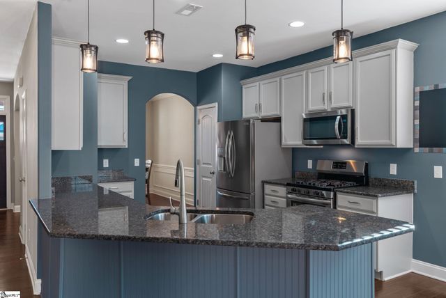 510 Turning Leaf Lane, Greer, SC 29651