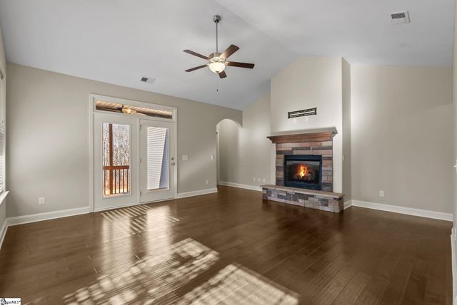 510 Turning Leaf Lane, Greer, SC 29651