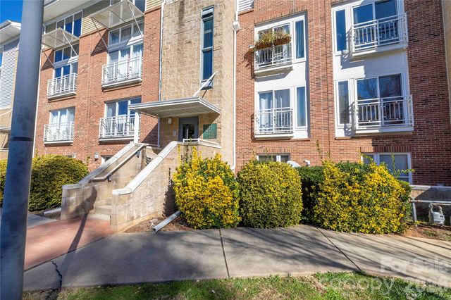 3953 Picasso Court, Charlotte, NC 28205