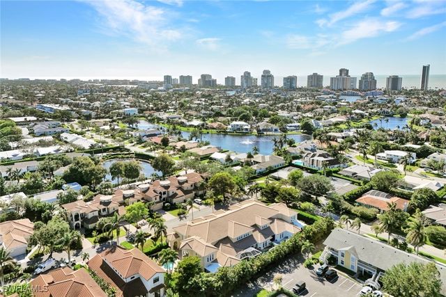 4819 W Boulevard CT 103, Naples, FL 34103