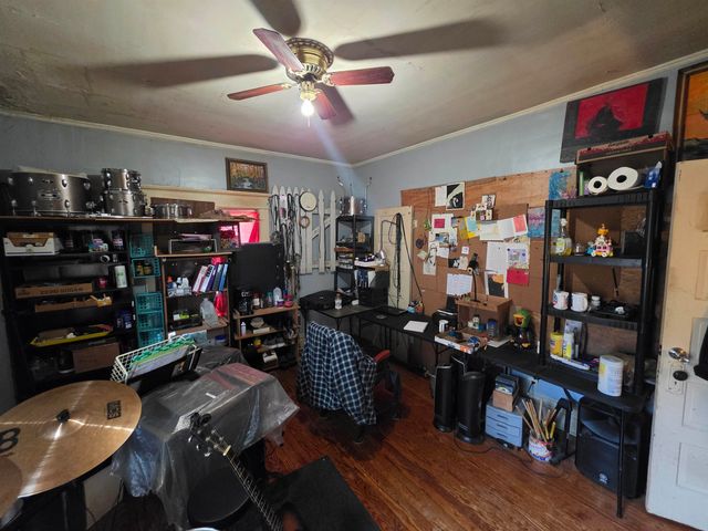 1120 10th Street, Huntington, WV 25701