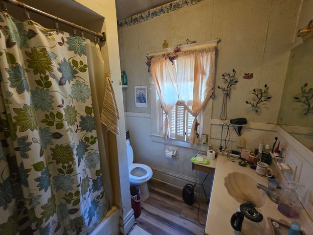 1120 10th Street, Huntington, WV 25701