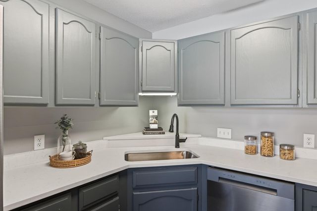 350 Shelard Parkway 101, Saint Louis Park, MN 55426