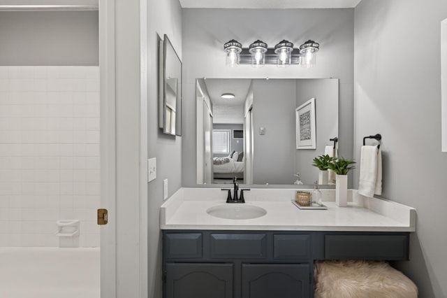 350 Shelard Parkway 101, Saint Louis Park, MN 55426