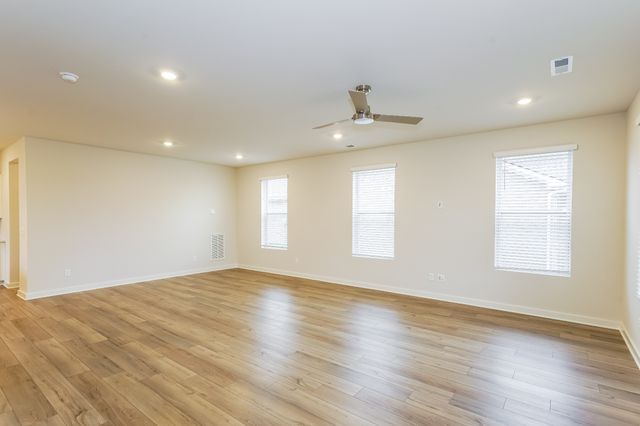 7003 Park Knoll Ln, Mount Juliet, TN 37122